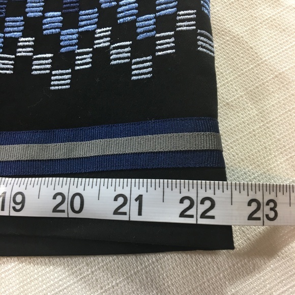 Ann Taylor Loft Black Skirt With Blue Design Sz 10 - Picture 7 of 8